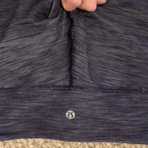 Lululemon - Picture 3 of 4